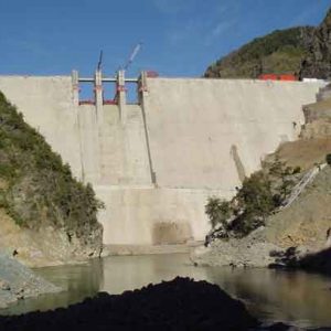 Energía insiste en “polos de desarrollo” que convertirían cuencas del centro a la Patagonia en “zonas de sacrificio” hidroeléctrico