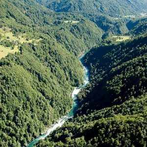 Ciudadanos de Cochamó se oponen a la solicitud de derechos de agua de hidroeléctrica Mediterráneo