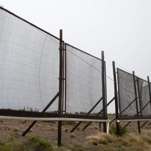 ‘Atrapanieblas’: El proyecto pionero que busca diversificar el recurso hídrico en la Región de Antofagasta